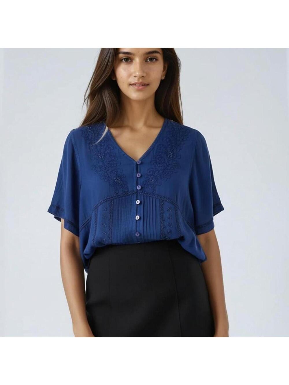 Women's Blue and Navy Blous